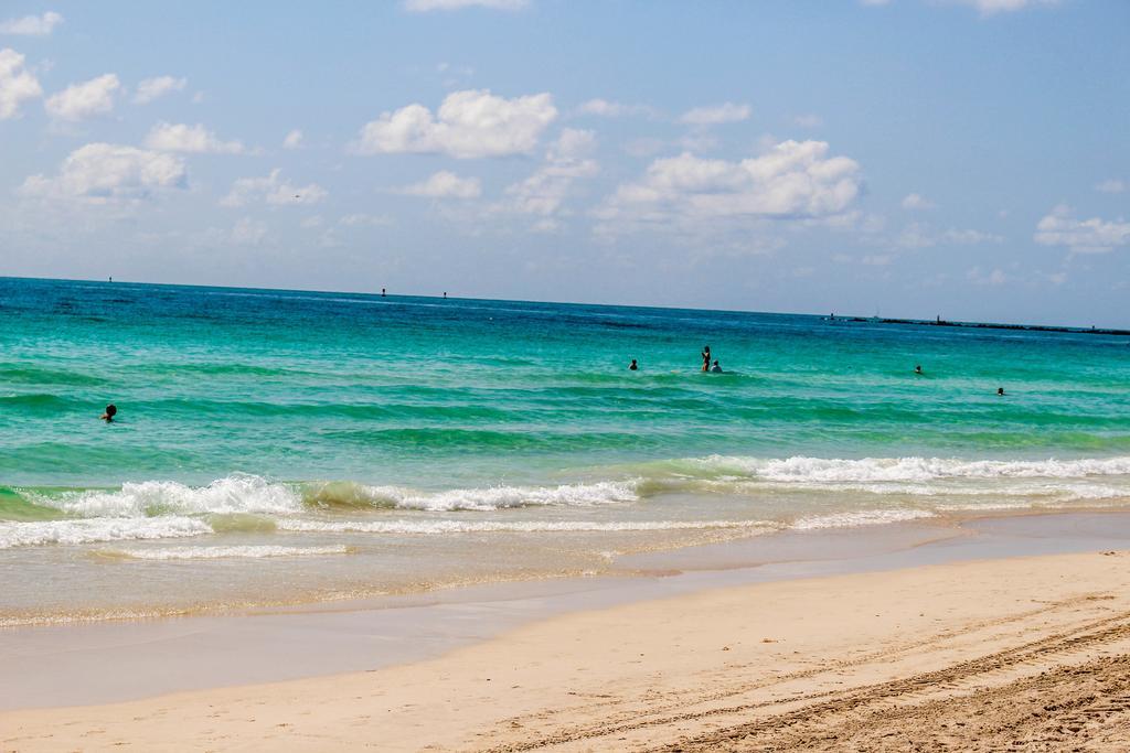 מיאמי ביץ' Ocean Walk Apartments מראה חיצוני תמונה